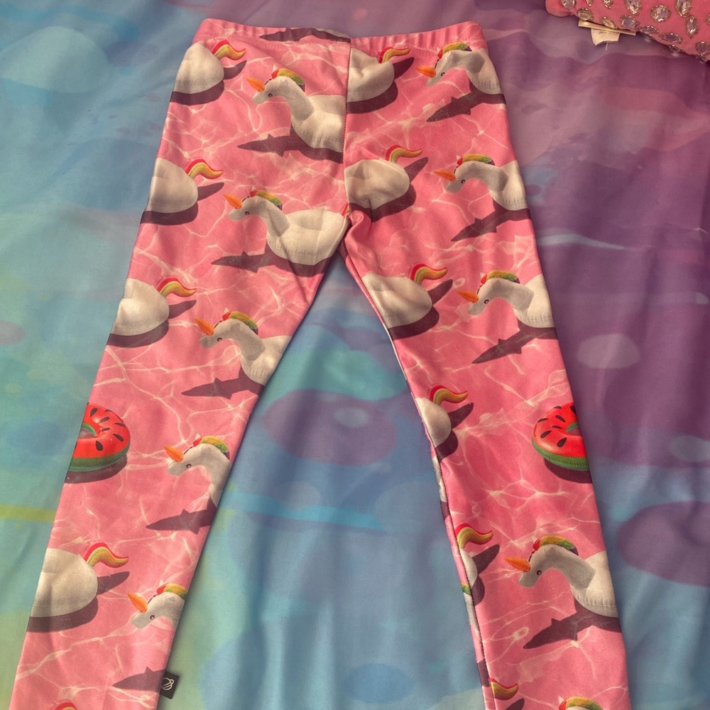 Girls size 6 unicorn leggings